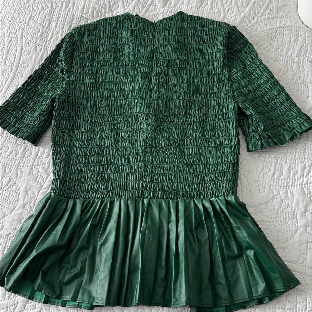 ZARA Emerald Pleated Short Sleeve peplum leather blouse size small - Picture 7 of 8